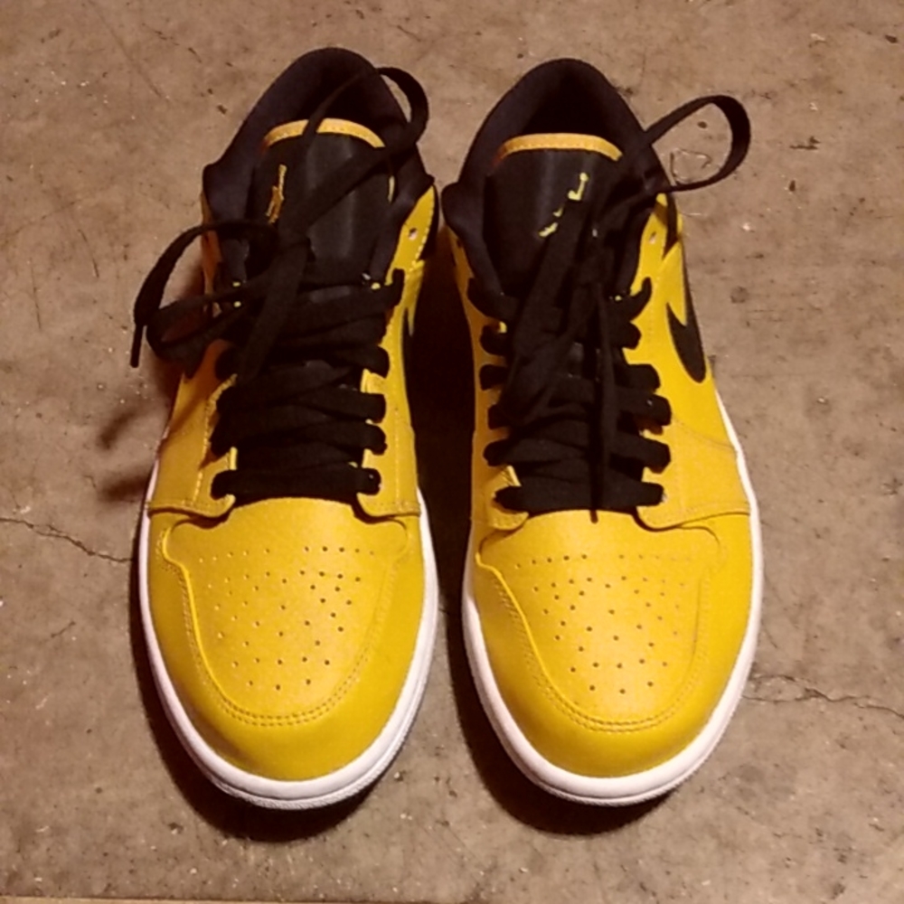 woman's Air Jordans